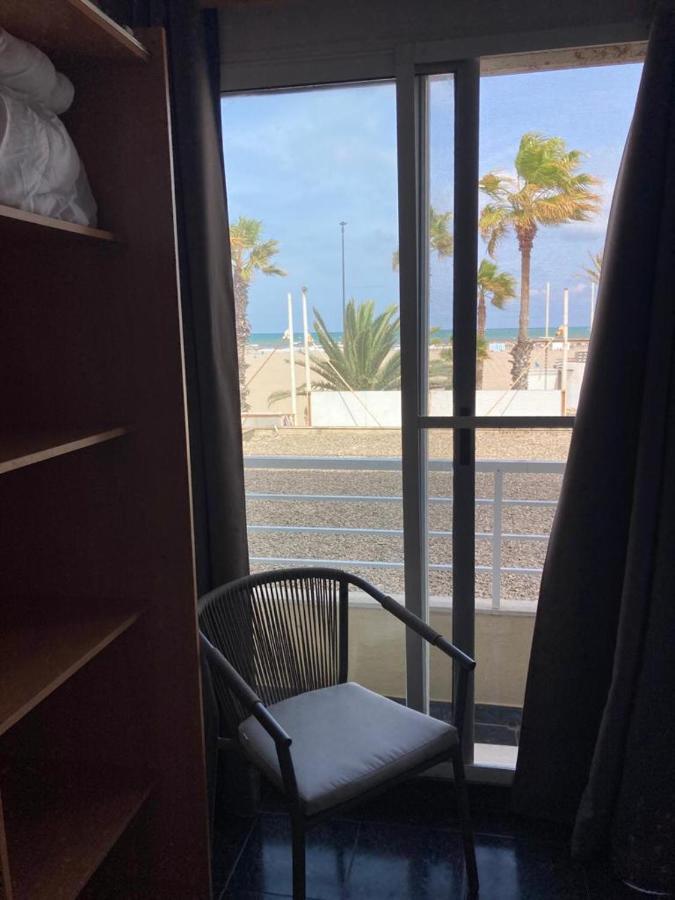 Malvarrosa Beach Rooms فالنسيا المظهر الخارجي الصورة